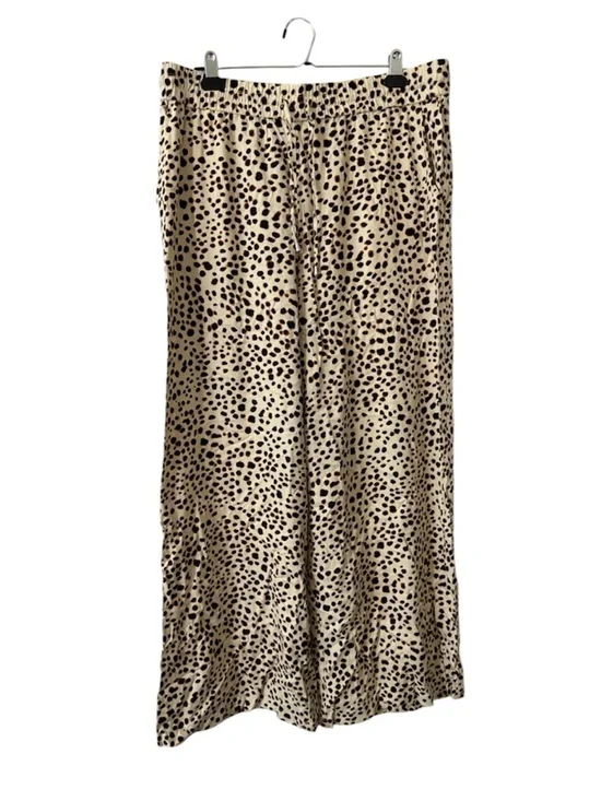 INC - Picture 1 of 3